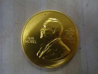 ノーベル賞メダル型チョコ(スウェーデン製)